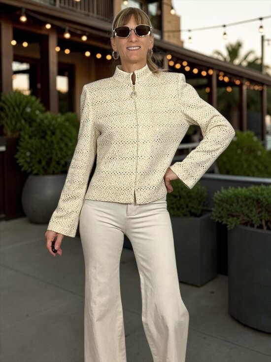 St. John Jackets & Blazers - St. John Evening Vintage Embellished Knit Jacket 8 Cream Gold Zipper Front